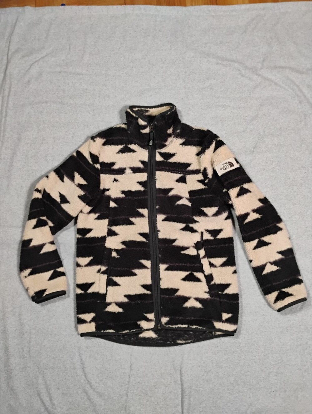 The North Face Kids Black & Cream Geometric Fleece Jacket